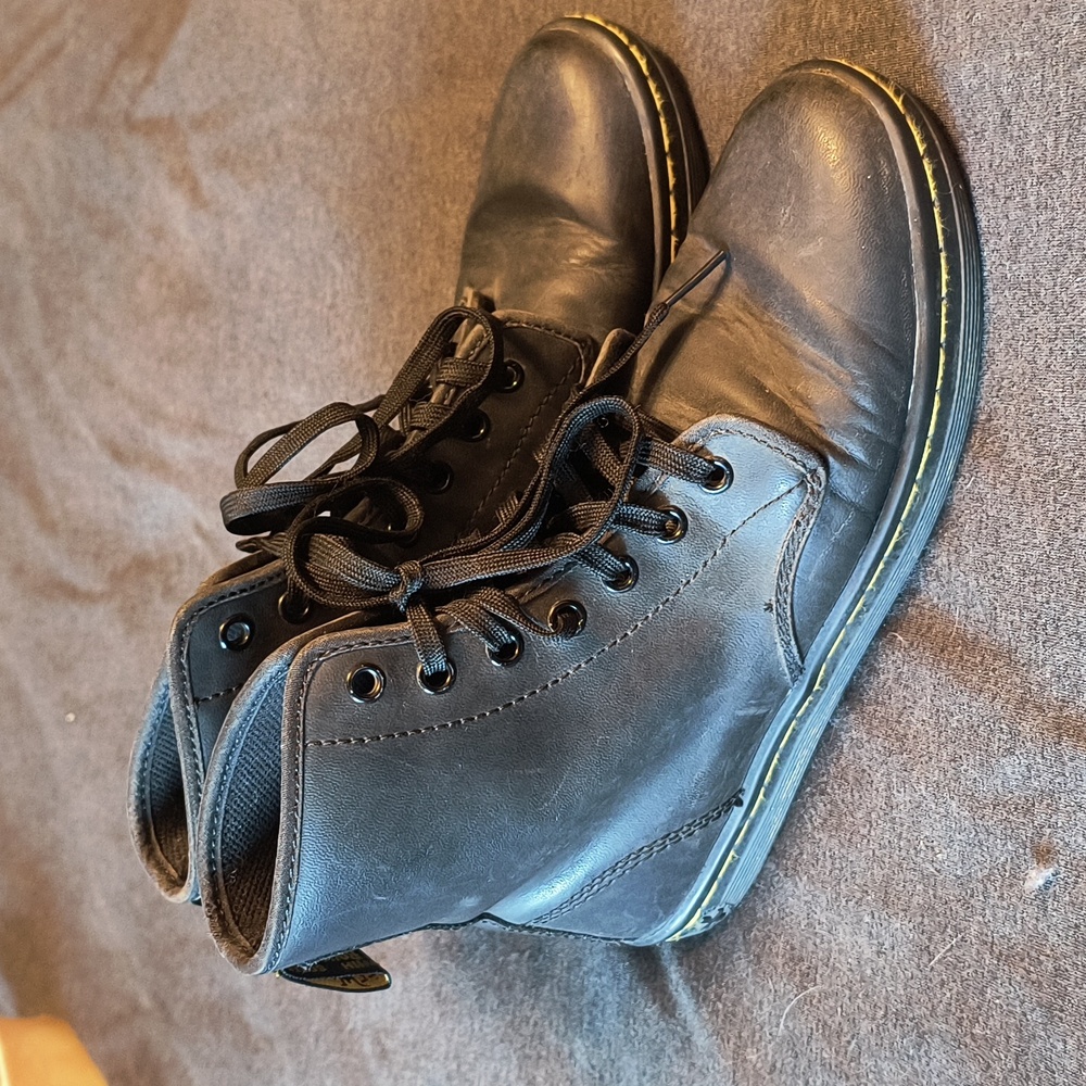 Dr. Martens Shoreditch Lightweight Boots.